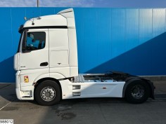 Mercedes Actros 1848