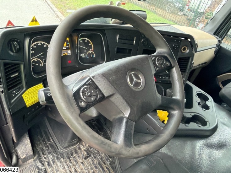 Mercedes Actros