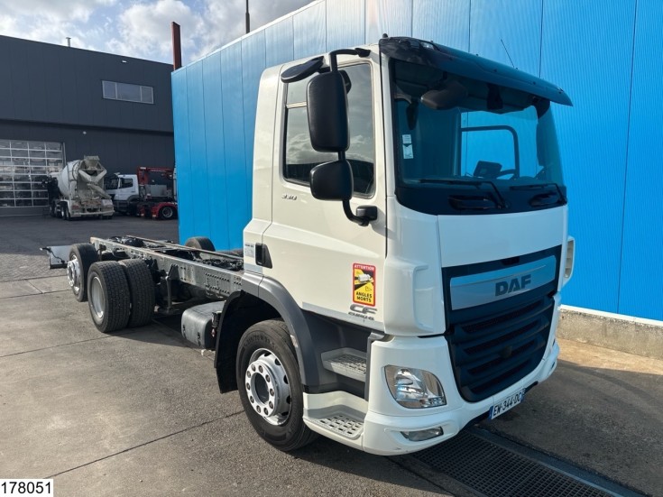 DAF CF 330