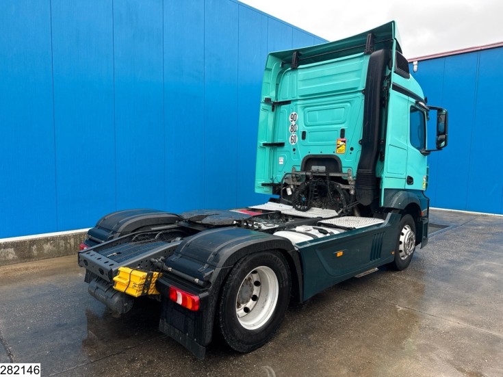 Mercedes Actros 1848