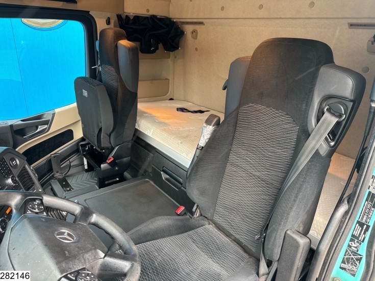 Mercedes Actros 1848