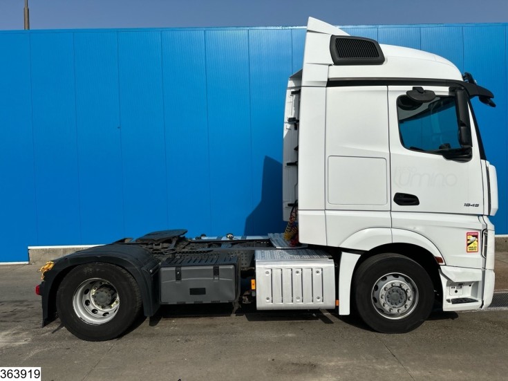 Mercedes Actros 1845