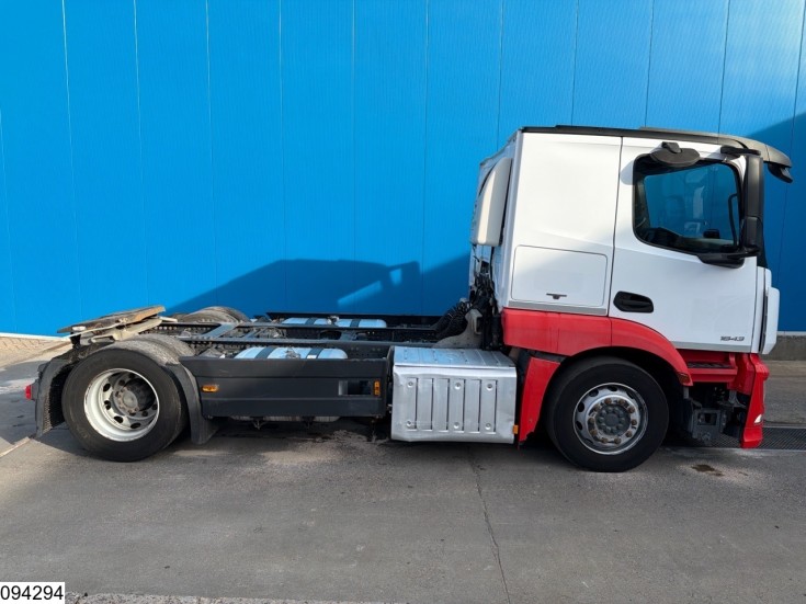 Mercedes Actros 1843