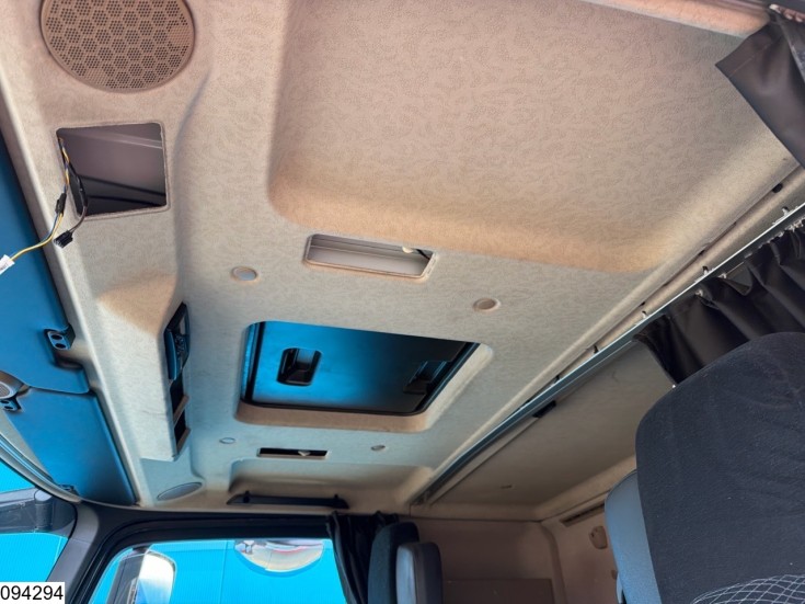 Mercedes Actros 1843