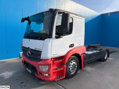 Mercedes Actros 1843