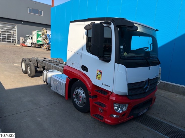 Mercedes Actros 2343
