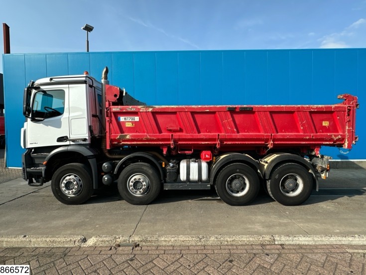 Mercedes Actros 3245
