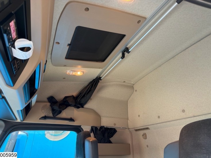 Mercedes Actros 1848