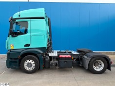 Mercedes Actros 1848