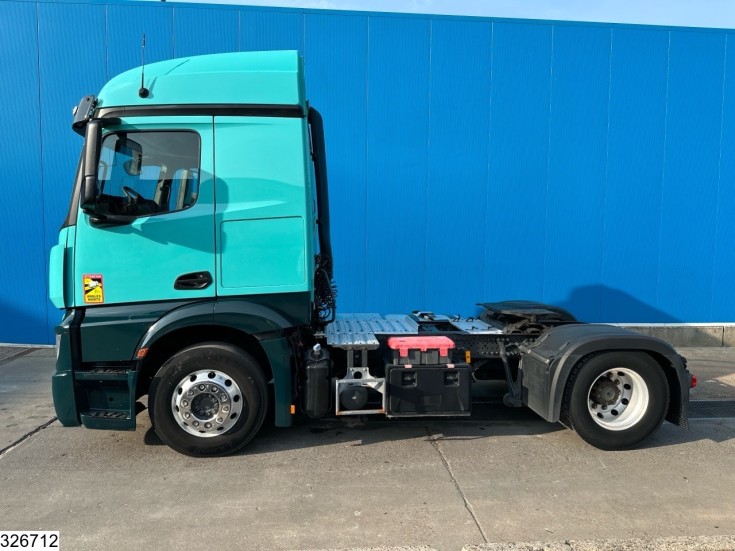 Mercedes Actros 1848