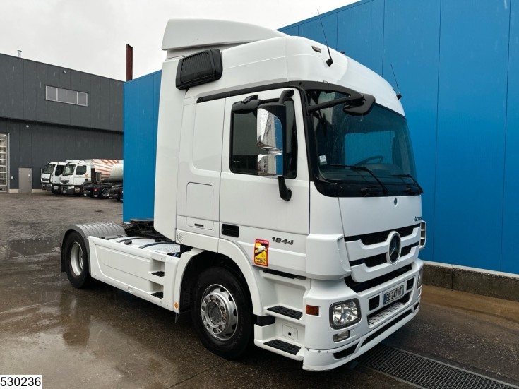Mercedes Actros 1844