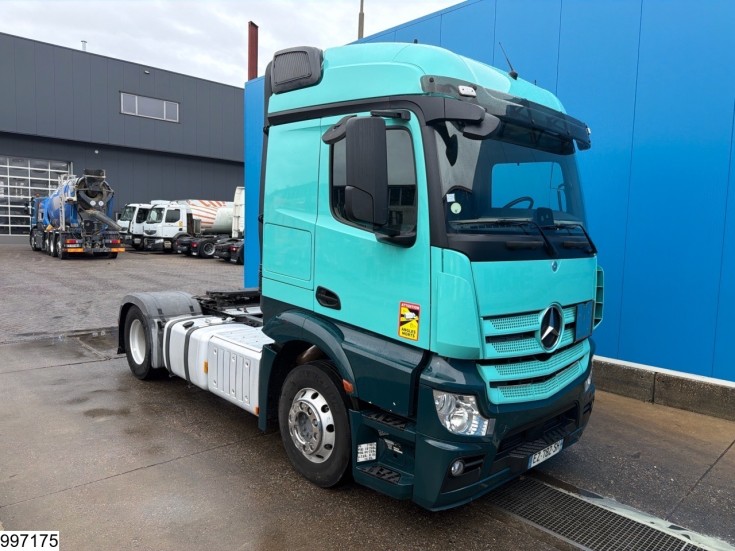 Mercedes Actros 1848