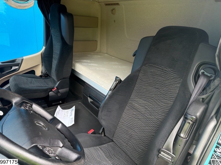 Mercedes Actros 1848