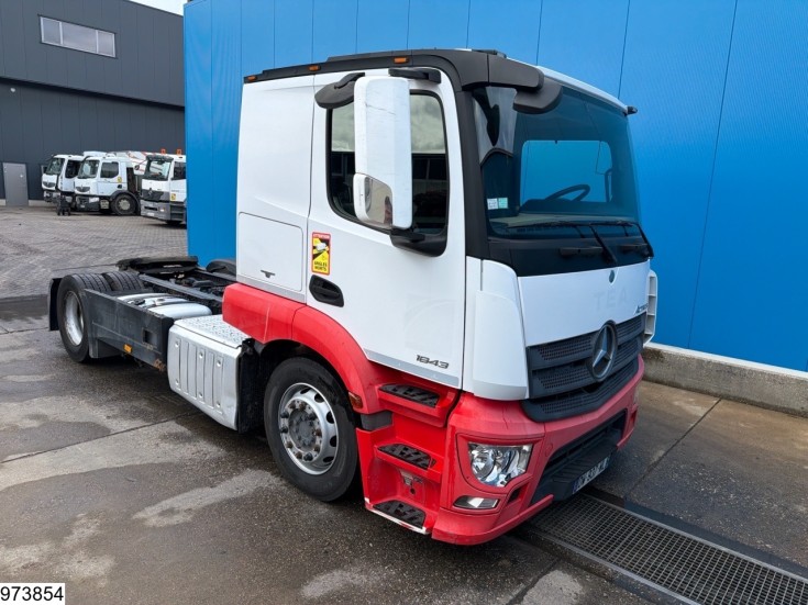Mercedes Actros 1843