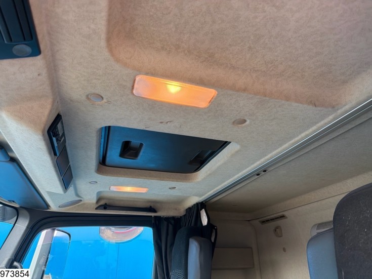 Mercedes Actros 1843