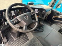 Mercedes Actros 1848