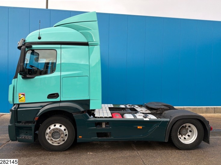 Mercedes Actros 1848