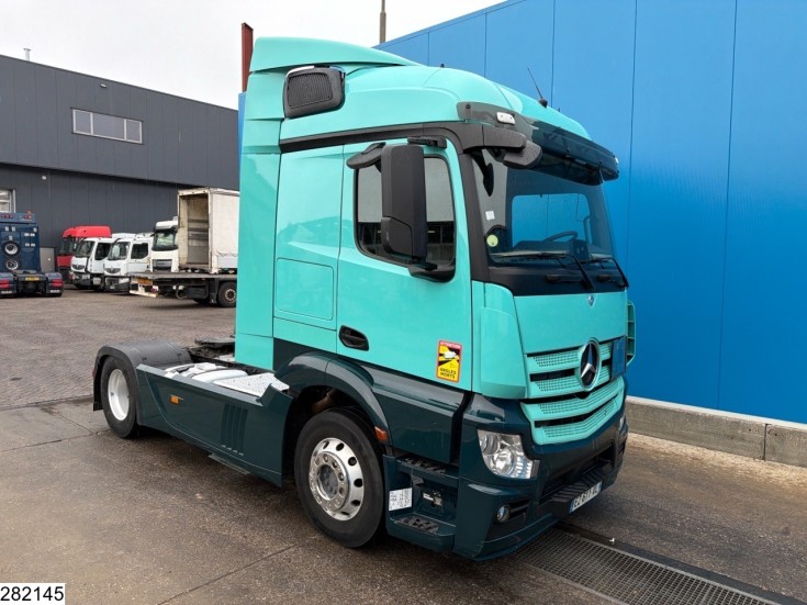 Mercedes Actros 1848