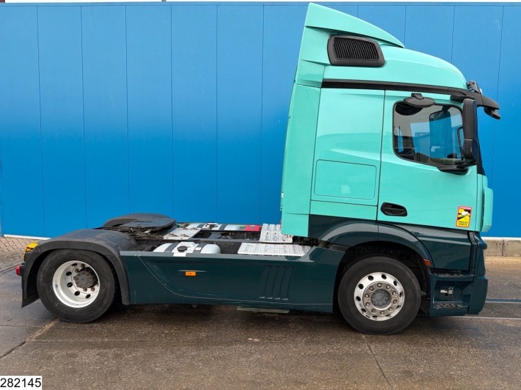 Mercedes Actros 1848