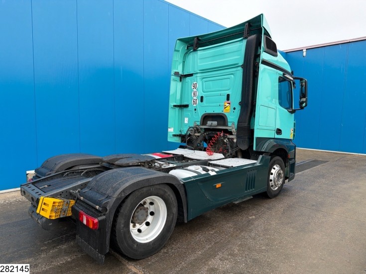 Mercedes Actros 1848