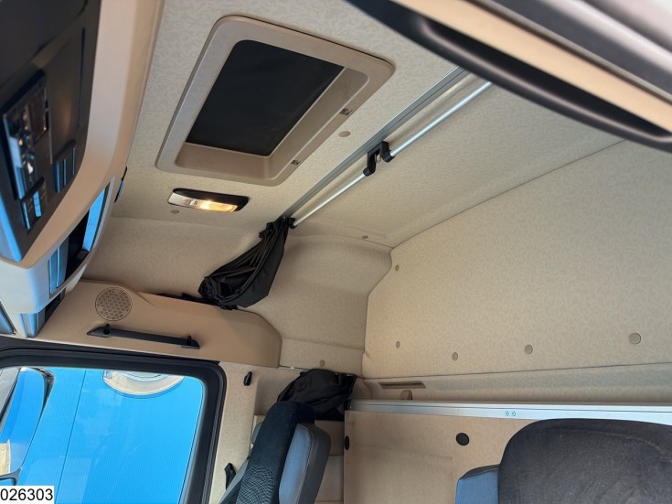 Mercedes Actros 1845