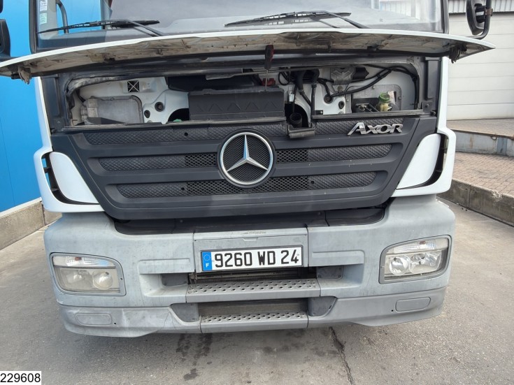 Mercedes Axor 1824