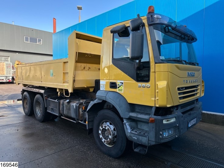 Iveco Trakker 380