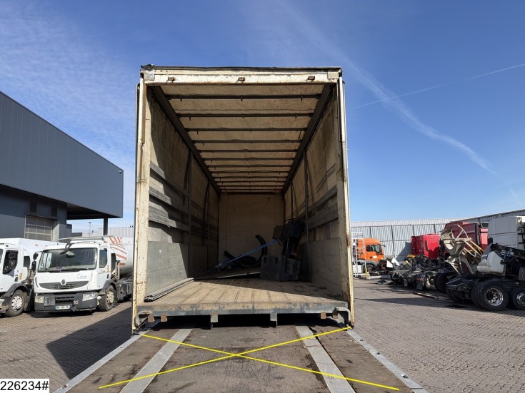 Carrosserie Dejean Gesloten laadbak