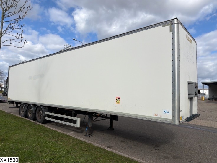 Fruehauf gesloten bak