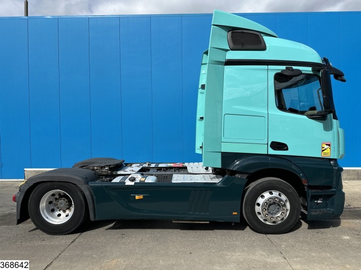 Mercedes Actros 1848