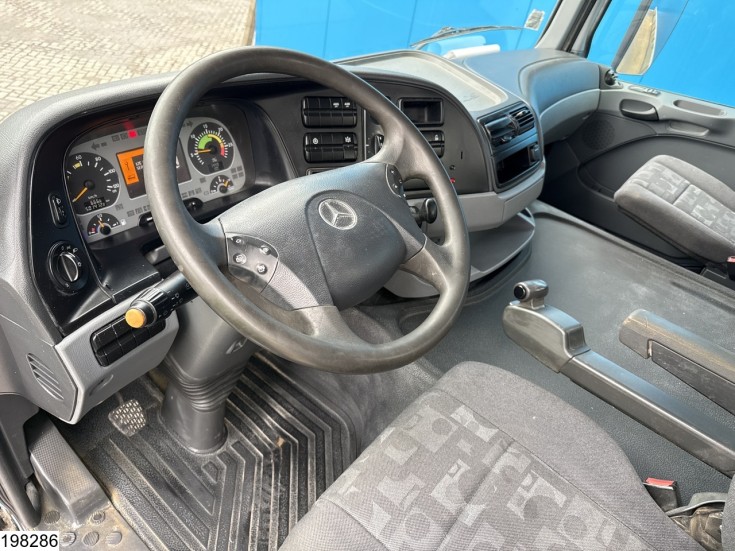 Mercedes Actros 3236