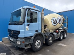 Mercedes Actros 3236