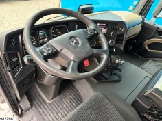 Mercedes Actros 1843