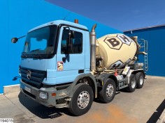 Mercedes Actros 3236