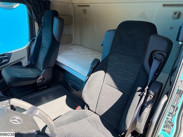 Mercedes Actros 1848