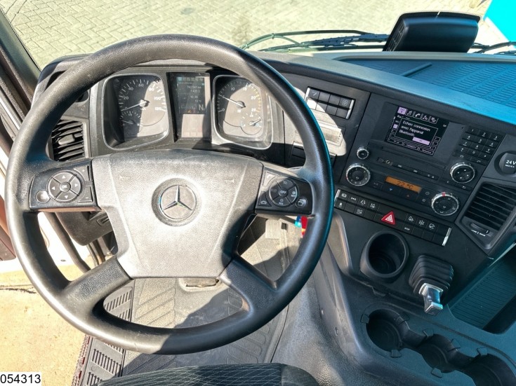 Mercedes Actros 1843