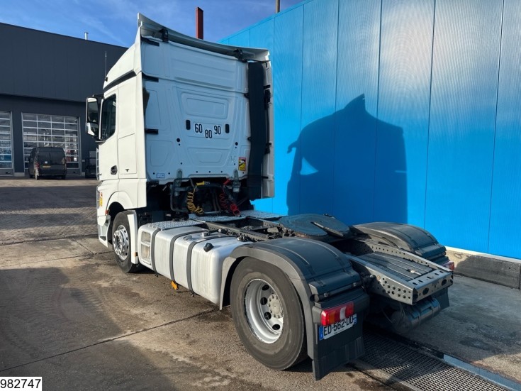 Mercedes Actros 1845