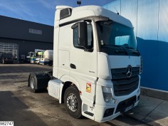 Mercedes Actros 1845