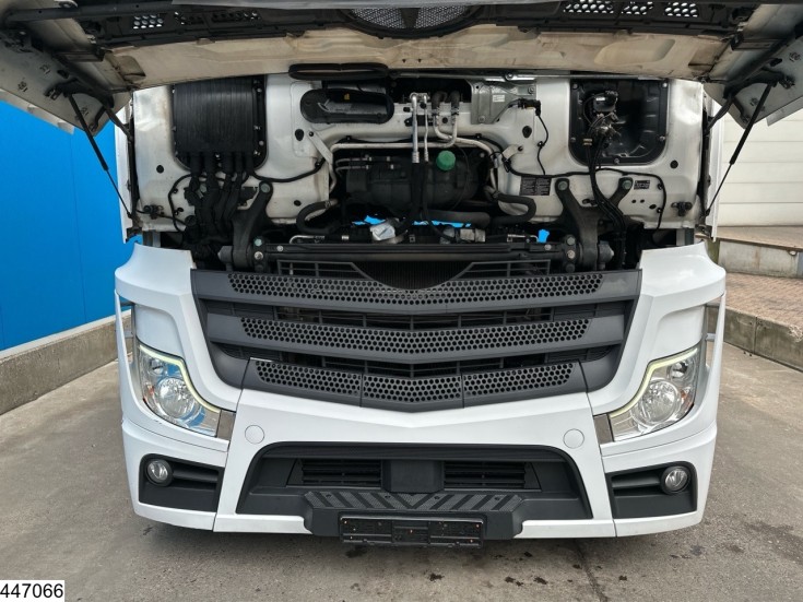 Mercedes Actros 1845