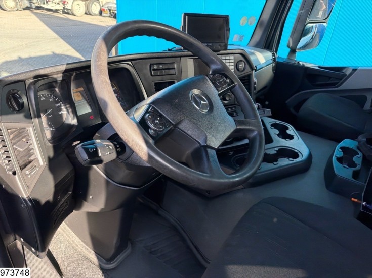 Mercedes Antos 2535