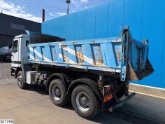 Mercedes Actros 3348