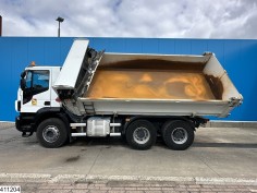 Iveco 260S36