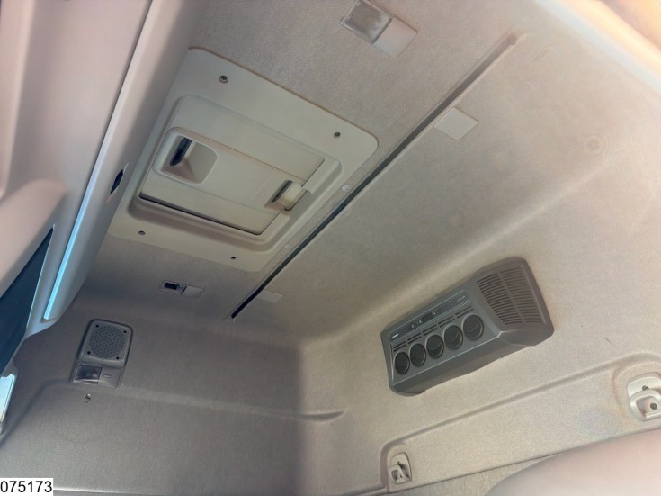 Renault Premium 460 Dxi