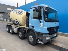 Mercedes Actros 3236
