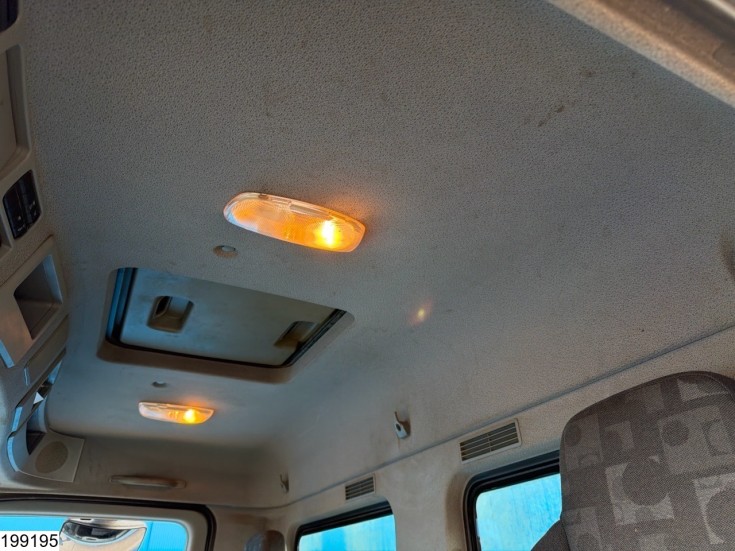 Mercedes Actros 3236