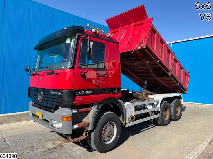 Mercedes Actros 3348