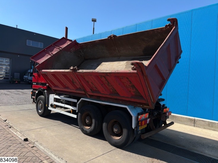 Mercedes Actros 3348