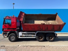 Mercedes Actros 3348