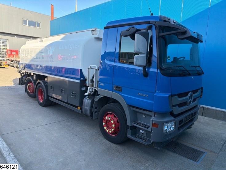 Mercedes Actros 2541
