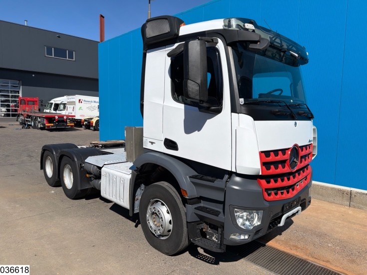 Mercedes Arocs 2642